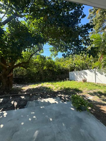 992 Mohican Boulevard, Jupiter, FL 33458