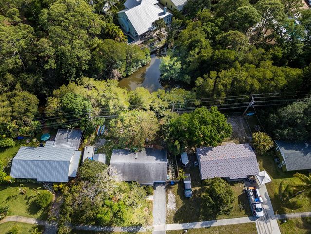 992 Mohican Boulevard, Jupiter, FL 33458