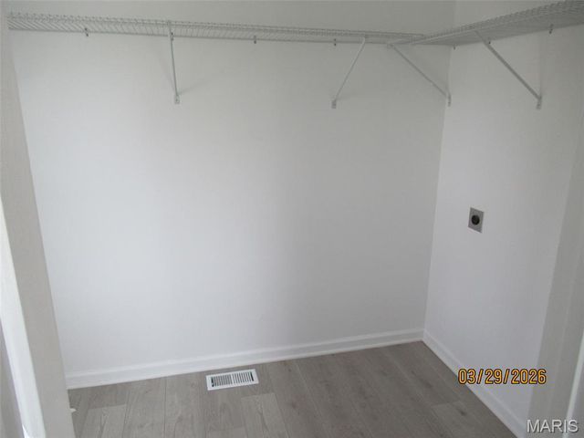 803 N Kirkwood Road, Kirkwood, MO 63122