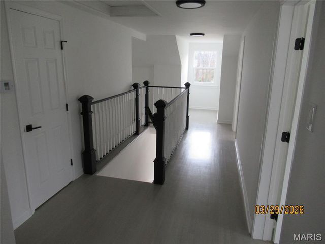 803 N Kirkwood Road, Kirkwood, MO 63122