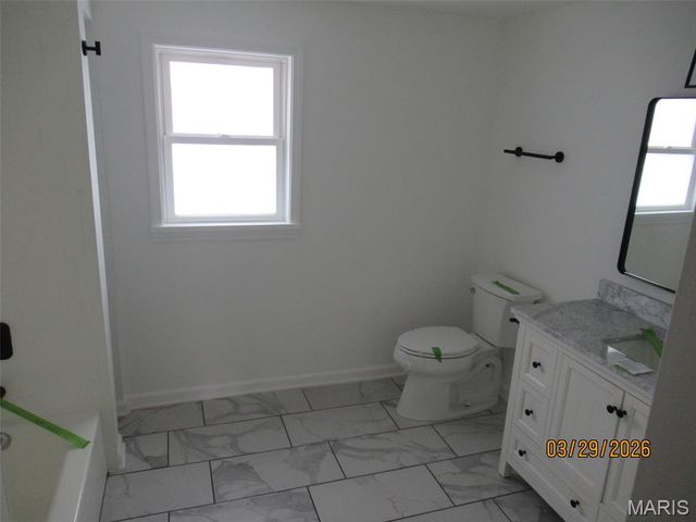 803 N Kirkwood Road, Kirkwood, MO 63122