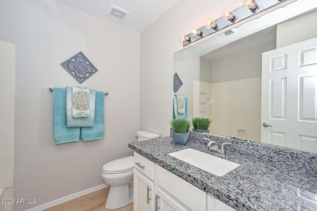 4805 E KACHINA Trail 10, Phoenix, AZ 85044