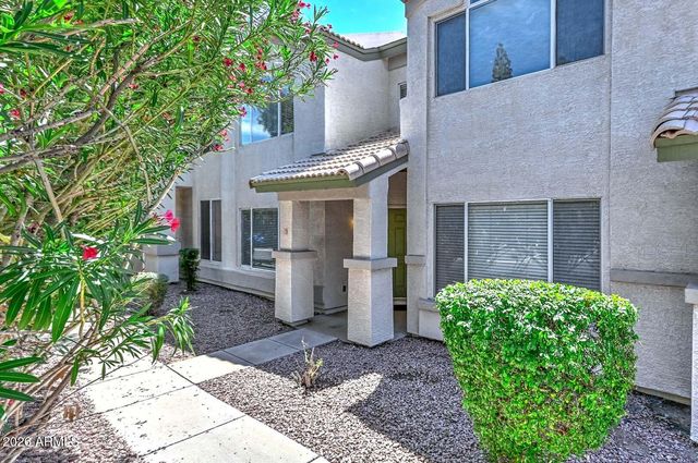 4805 E KACHINA Trail 10, Phoenix, AZ 85044