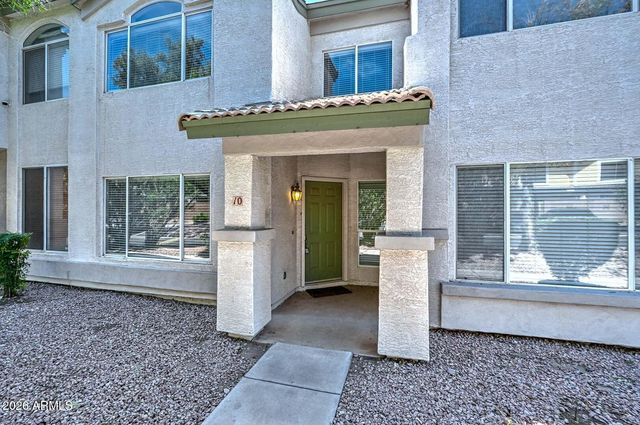 4805 E KACHINA Trail 10, Phoenix, AZ 85044