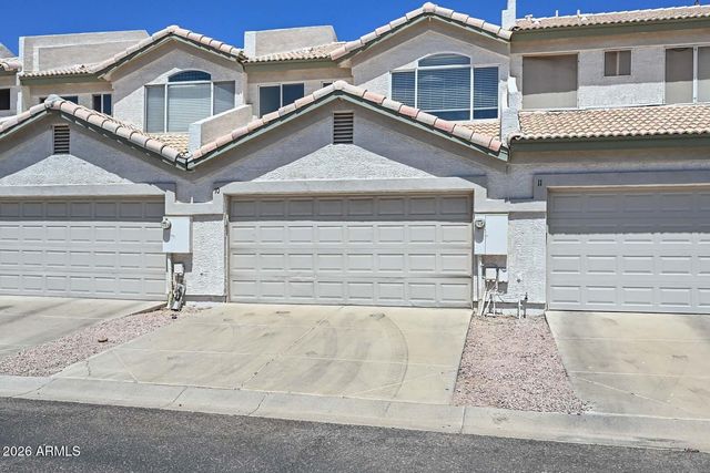 4805 E KACHINA Trail 10, Phoenix, AZ 85044