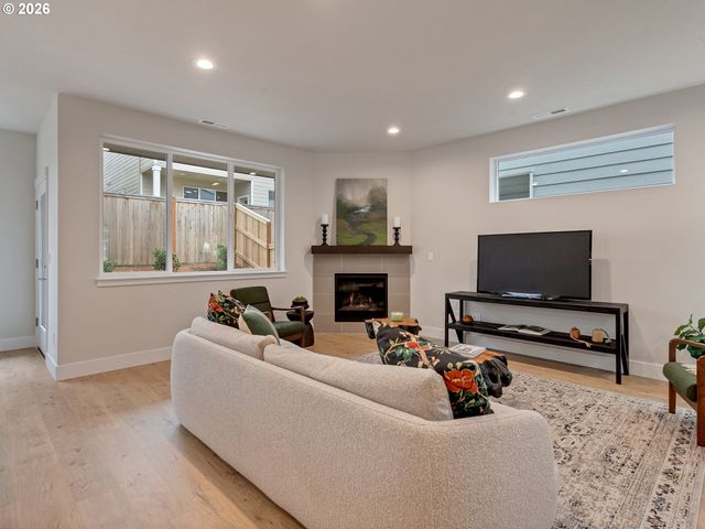 13871 Sw 175th Ave, Tigard, OR 97140