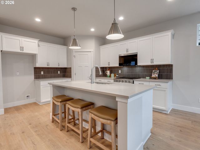 13871 Sw 175th Ave, Tigard, OR 97140