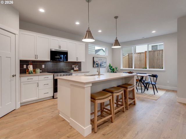13871 Sw 175th Ave, Tigard, OR 97140