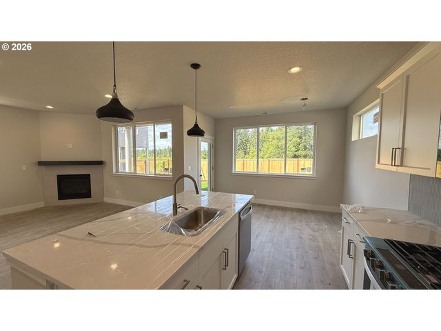13871 Sw 175th Ave, Tigard, OR 97140