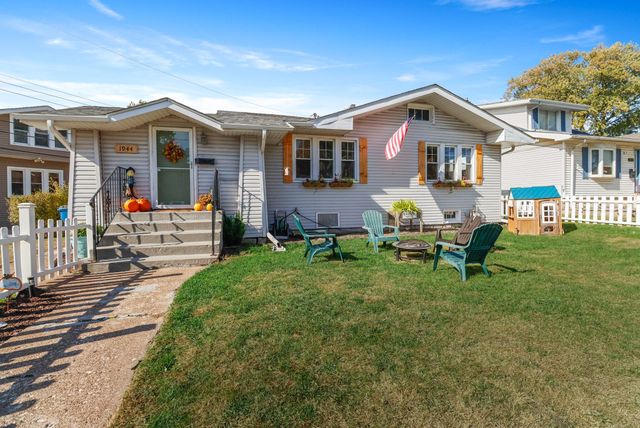 1944 Warwick Avenue, Whiting, IN 46394