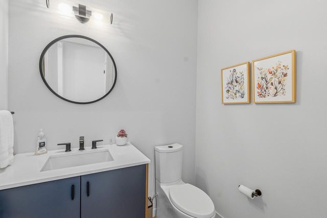 573 Meadow CIRCLE E, Kohler, WI 53044