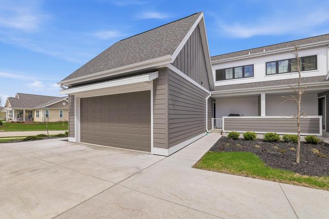 573 Meadow CIRCLE E, Kohler, WI 53044