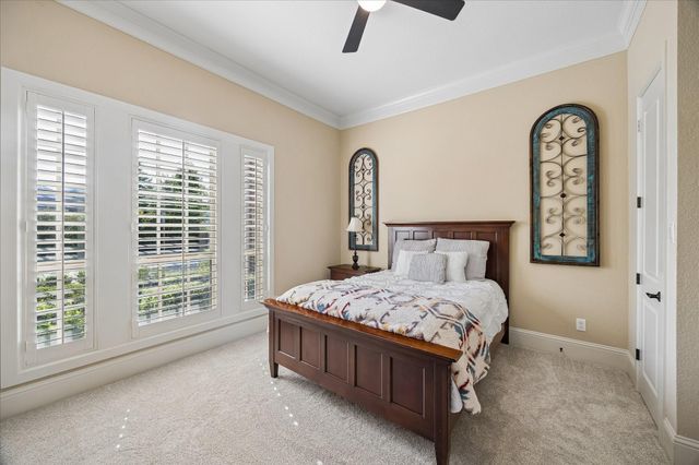 123 N Thatcher Bend Circle, The Woodlands, TX 77389