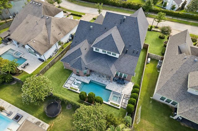 123 N Thatcher Bend Circle, The Woodlands, TX 77389