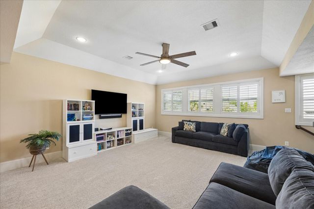 123 N Thatcher Bend Circle, The Woodlands, TX 77389