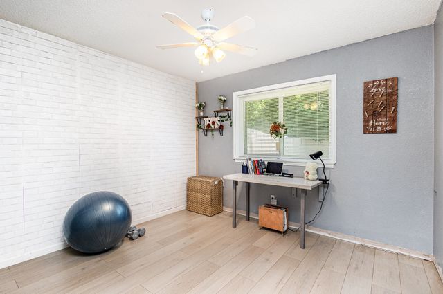 271 Merribrook Trail, Duncanville, TX 75116