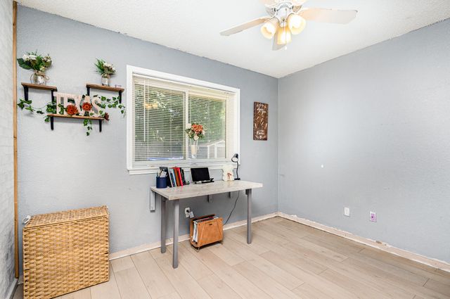 271 Merribrook Trail, Duncanville, TX 75116