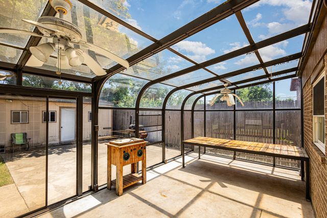 271 Merribrook Trail, Duncanville, TX 75116