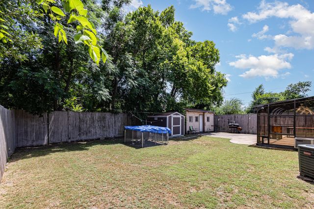 271 Merribrook Trail, Duncanville, TX 75116