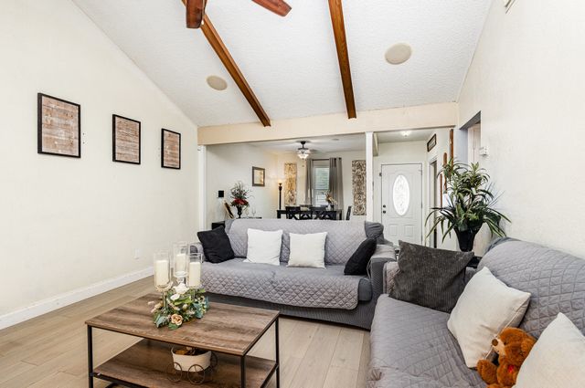 271 Merribrook Trail, Duncanville, TX 75116