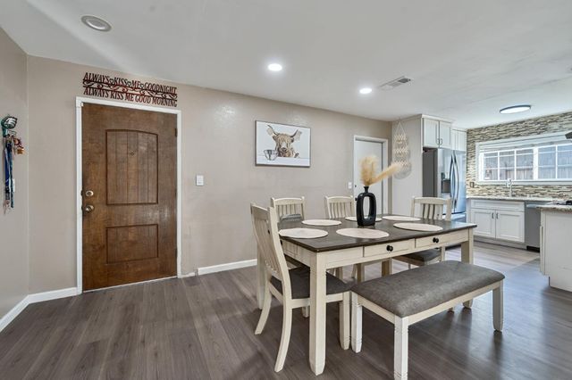 10732 Paiute Way, Rancho Cordova, CA 95670