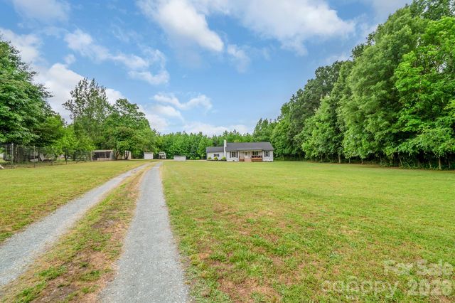 7209 Landsford Road, Monroe, NC 28112