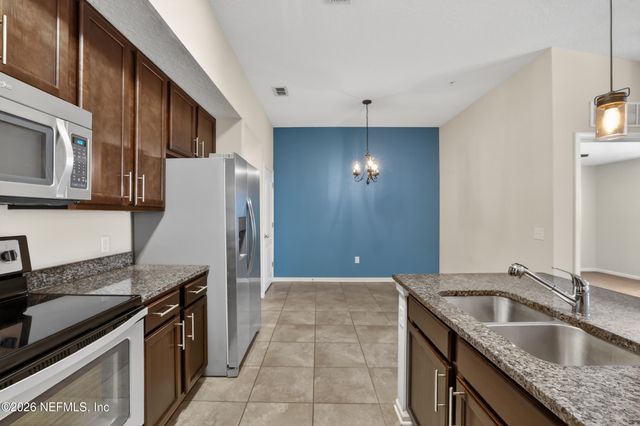 201 LARKIN Place 107, St. Johns, FL 32259
