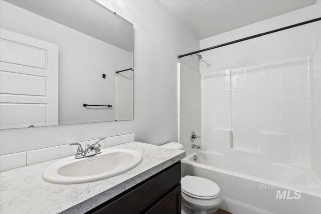 3023 W Silver River St, Meridian, ID 83646
