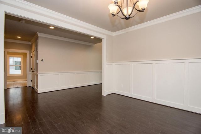 6928 REGENT LN, Falls Church, VA 22042