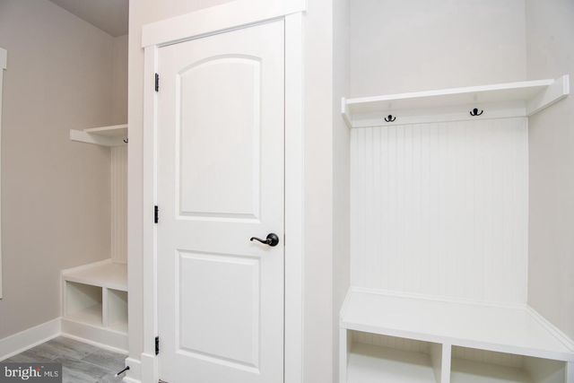 6928 REGENT LN, Falls Church, VA 22042