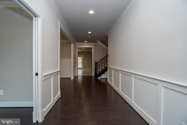 6928 REGENT LN, Falls Church, VA 22042
