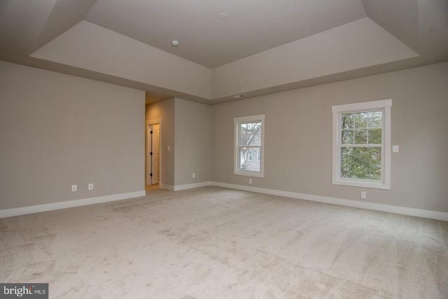 6928 REGENT LN, Falls Church, VA 22042