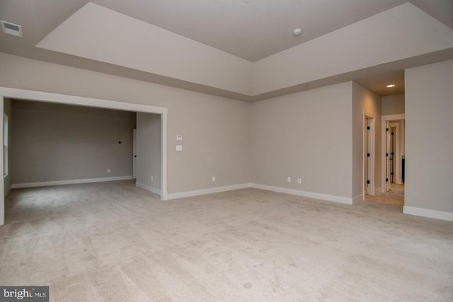 6928 REGENT LN, Falls Church, VA 22042