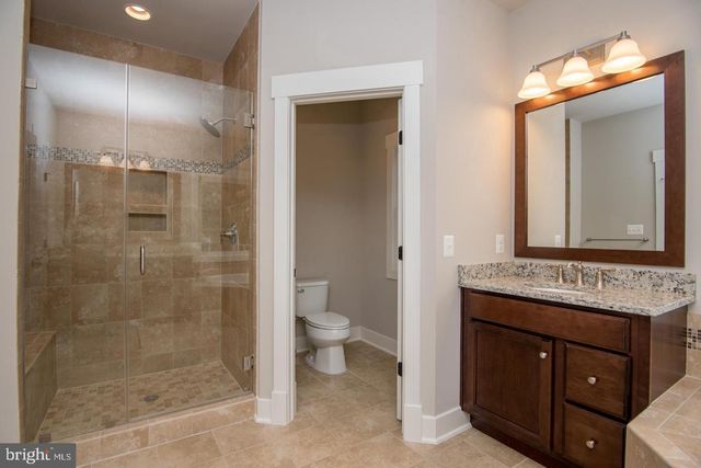 6928 REGENT LN, Falls Church, VA 22042
