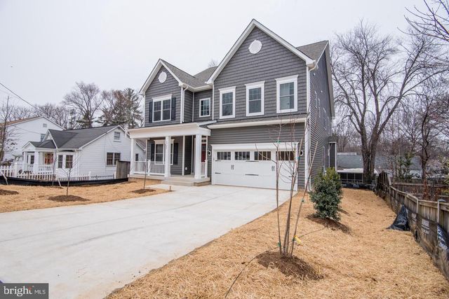 6928 REGENT LN, Falls Church, VA 22042