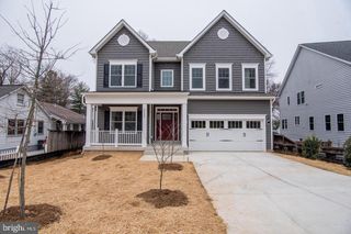 6928 REGENT LN, Falls Church, VA 22042