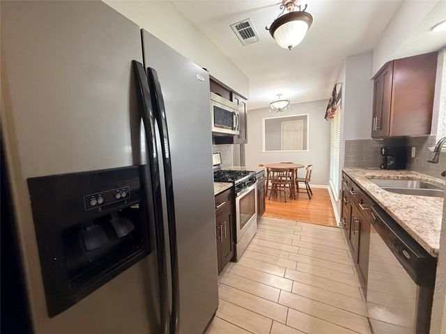 2004 Eastbrook Circle, Mesquite, TX 75150