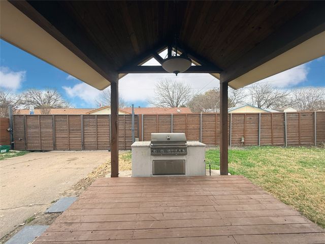 2004 Eastbrook Circle, Mesquite, TX 75150