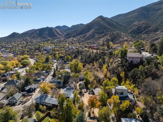 10 Rock Hill Road, Manitou Springs, CO 80829