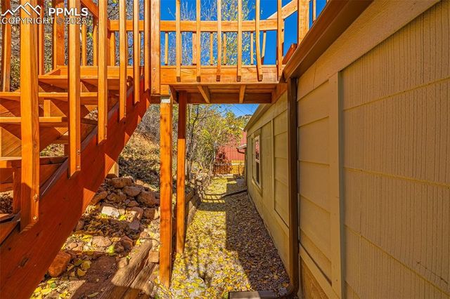 10 Rock Hill Road, Manitou Springs, CO 80829