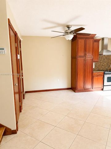 515 5th Court, Palm Beach Gardens, FL 33410