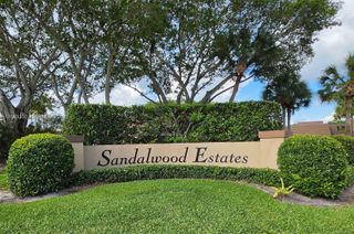 515 5th Court, Palm Beach Gardens, FL 33410