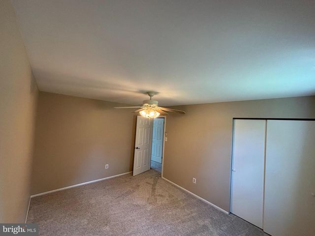5 WOODCREST DR, Eastampton, NJ 08060