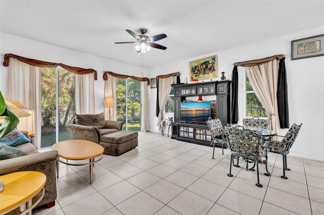 14044 SW 54th St, Miramar, FL 33027