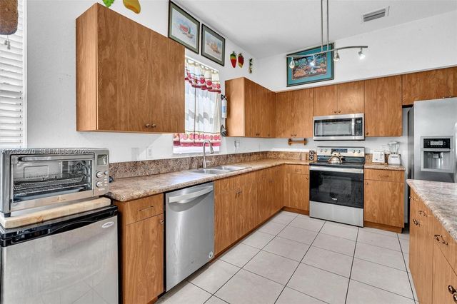 14044 SW 54th St, Miramar, FL 33027