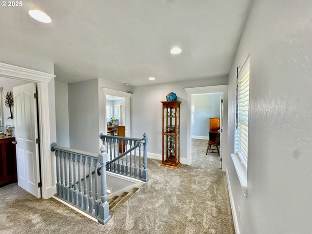 842 CHETCO POINT Ter, Brookings, OR 97415