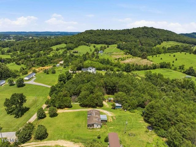 170 Burnett Chapel Lane, Greeneville, TN 37743