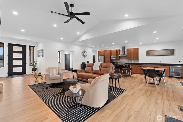 633 S Monte Verde Drive, East Wenatchee, WA 98802