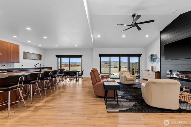 633 S Monte Verde Drive, East Wenatchee, WA 98802