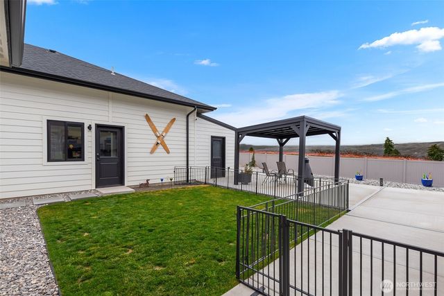 633 S Monte Verde Drive, East Wenatchee, WA 98802